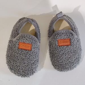 RUN Kids  Gray Sherpa Unisex Slip-On Shoes with Accent Patch